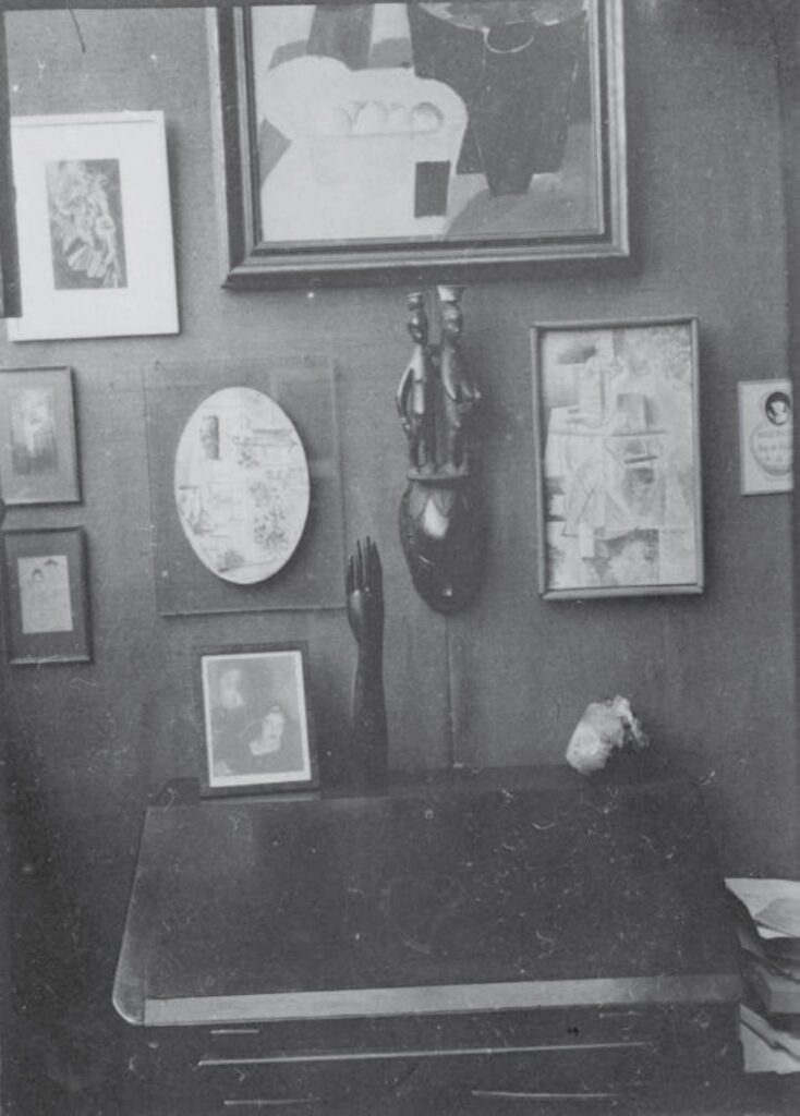 L’atelier du 42, rue Fontaine, vers 1924. Photographie © succession Breton et Kahn, Collection particulière