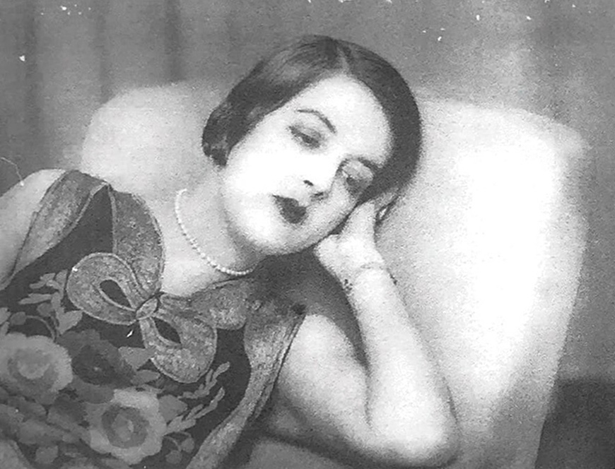Man Ray, portrait de Simone Breton, vers 1925, photographie. © Man Ray 2015 Trust / Adagp, Paris, 2025